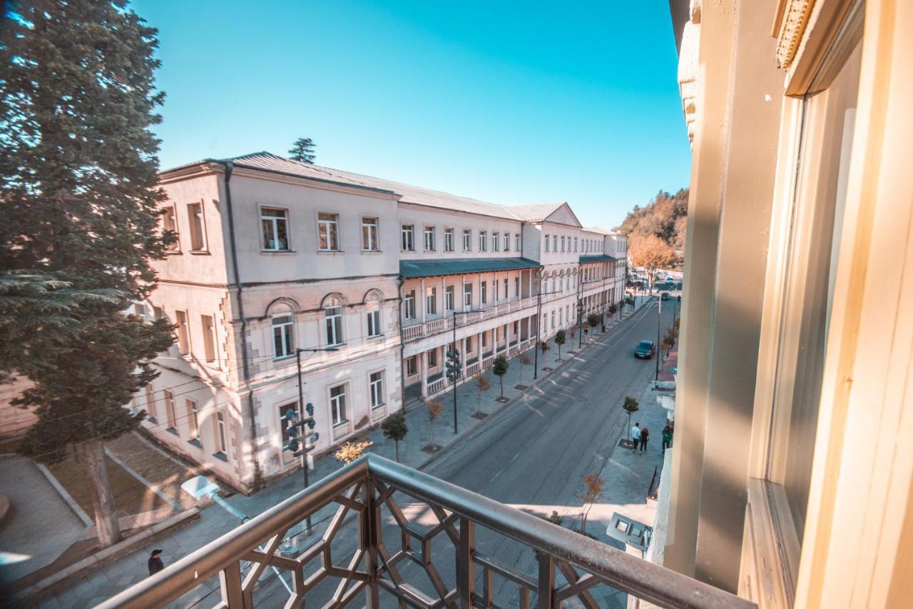 Grand Opera Hotel Kutaissi Exterior foto