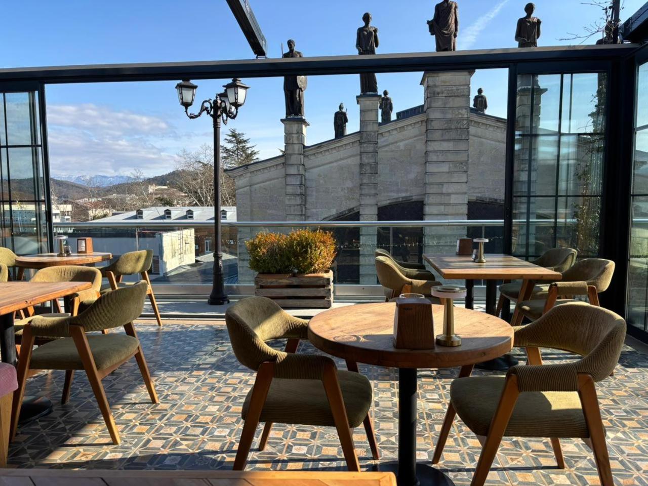 Grand Opera Hotel Kutaissi Exterior foto